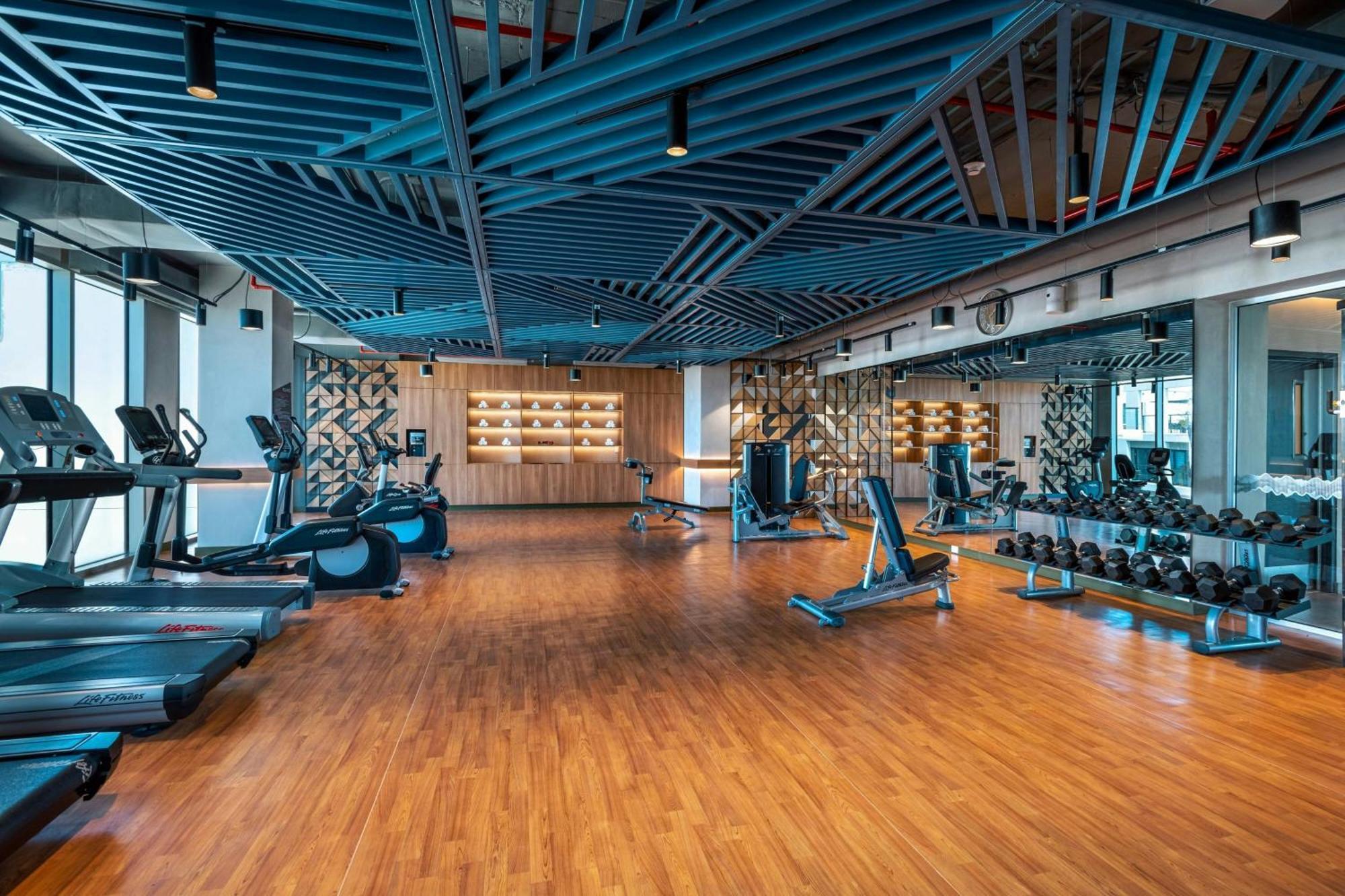 Aloft Playa Del Carmen Hotel Екстериор снимка The gym at the 1018