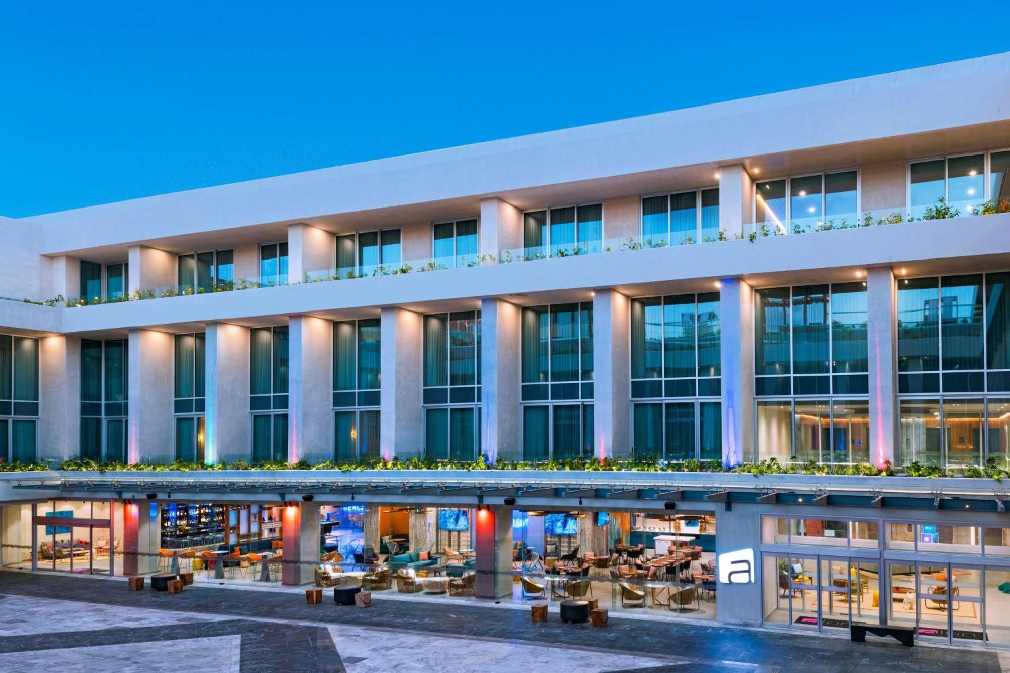 Aloft Playa Del Carmen Hotel Екстериор снимка The Westin Resort and Spa, Cancun